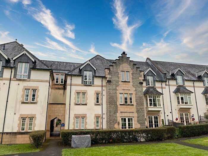 2 Bedroom Flat To Rent In Western Courtyard, Talygarn, Rhondda Cycon Taff, CF72