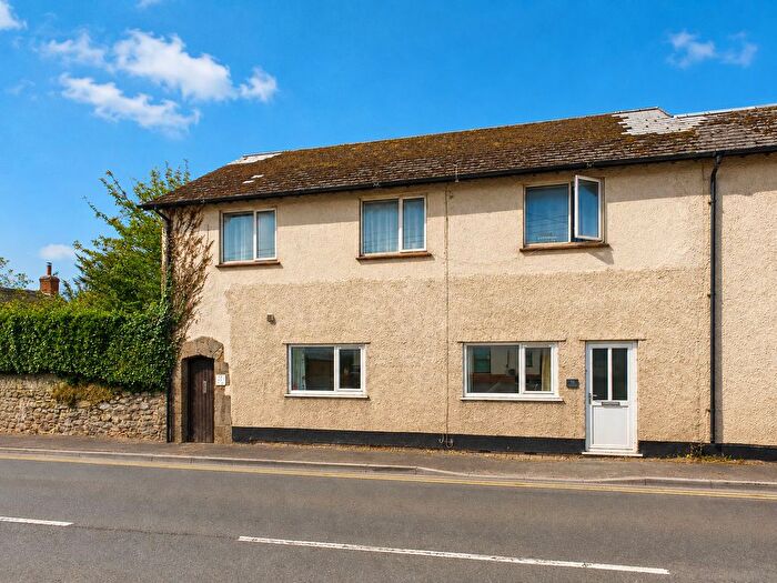 2 Bedroom Flat For Sale In Long Street, Williton, TA4
