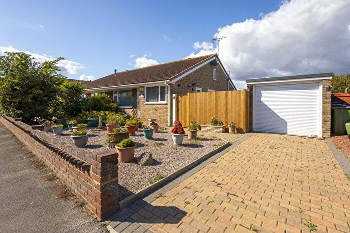 2 Bedroom Bungalow For Sale In Maple Drive, St. Marys Bay, TN29