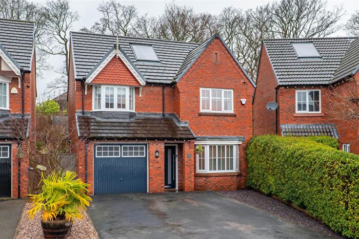4 Bedroom Detached House For Sale In Duxbury Manor Way, Chorley, PR7