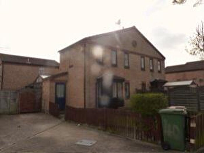 1 Bedroom House To Rent In Courtland Grove, London, SE28