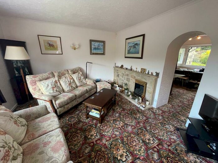 2 Bedroom Detached House For Sale In Clough Way, Fenay Bridge, Huddersfield, HD8