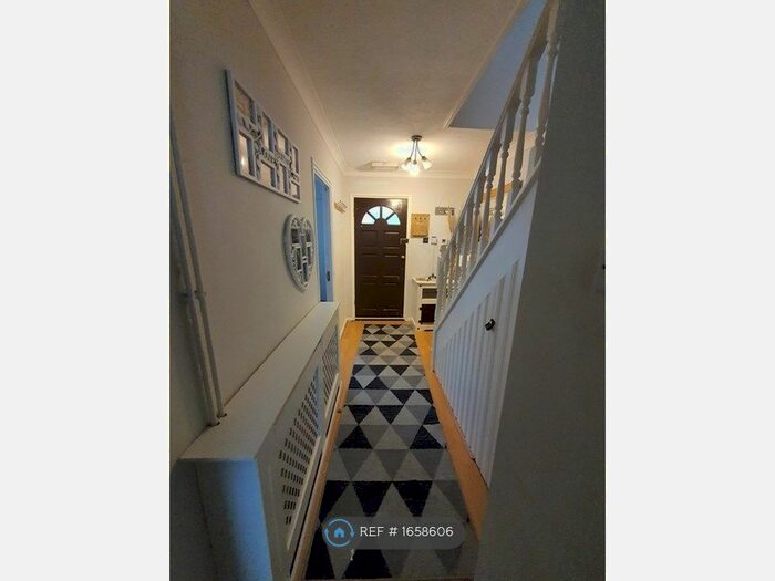 3 Bedroom Terraced House To Rent In Rutters Close, West Drayton, UB7