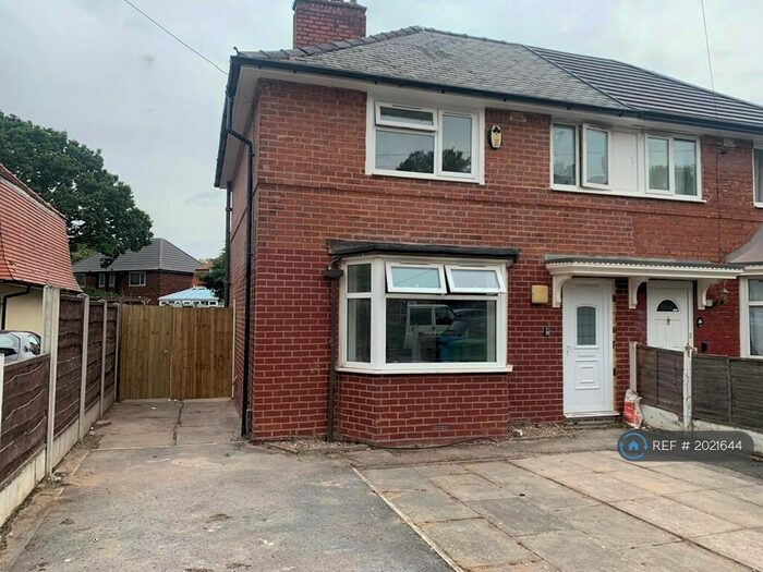 3 Bedroom Semi-Detached House To Rent In Merewood Avenue, Manchester, M22