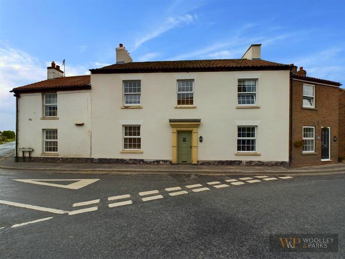 3 Bedroom Property For Sale In Main Street, North Frodingham, Driffield, YO25