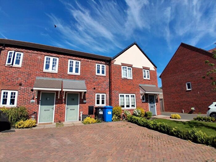 2 Bedroom Terraced House To Rent In Meadow Way, Tamworth, Staffordshire, B79