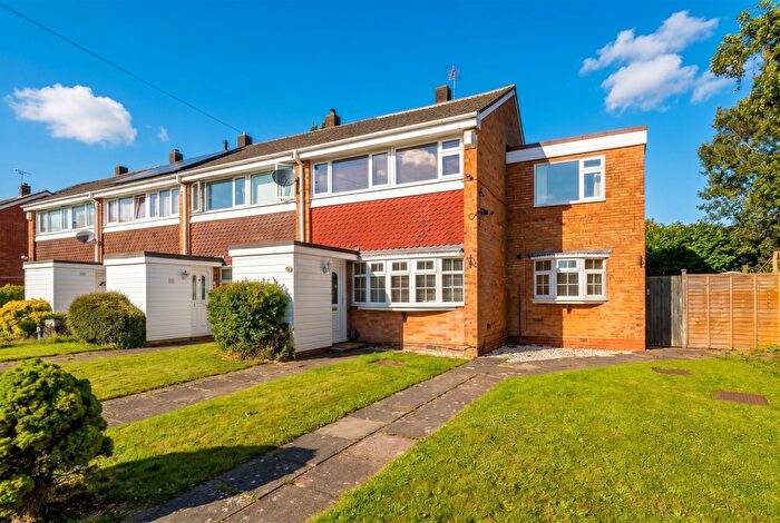 4 Bedroom End Of Terrace House For Sale In Warmley Close, Solihull, B91