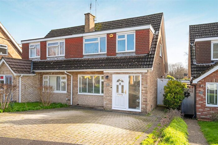 3 Bedroom Semi Detached House For Sale In Gloucester Road, Bagshot, GU19