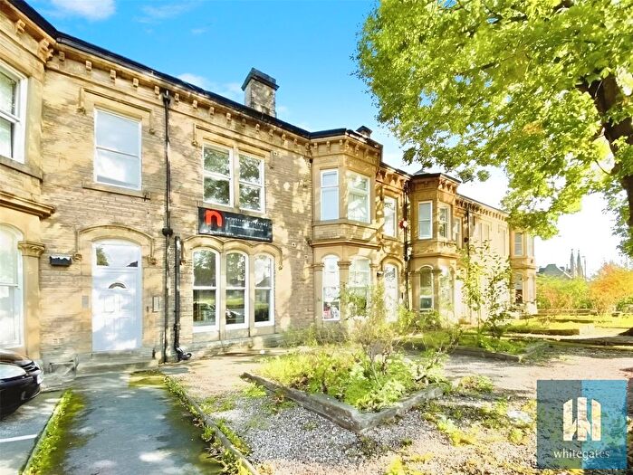 1 Bedroom Studio To Rent In Highfields Road, Town Centre, Huddersfield, HD1