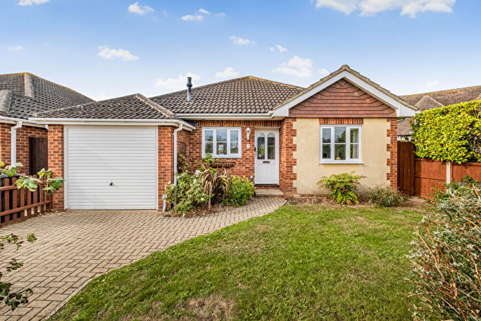 2 Bedroom Bungalow For Sale In Sea Road, Milford On Sea, Lymington, Hampshire, SO41