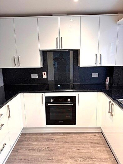 3 Bedroom Flat To Rent In Kent Wharf, Laburnum Street, Hackney, E2