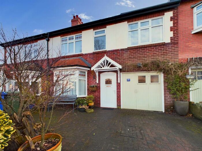 4 Bedroom Semi-Detached House For Sale In Holywell Dene Road, Holywell, Whitley Bay, NE25