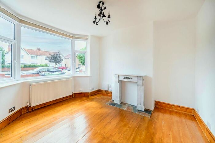 2 Bedroom Maisonette To Rent In Greenford Road, Greenford, UB6