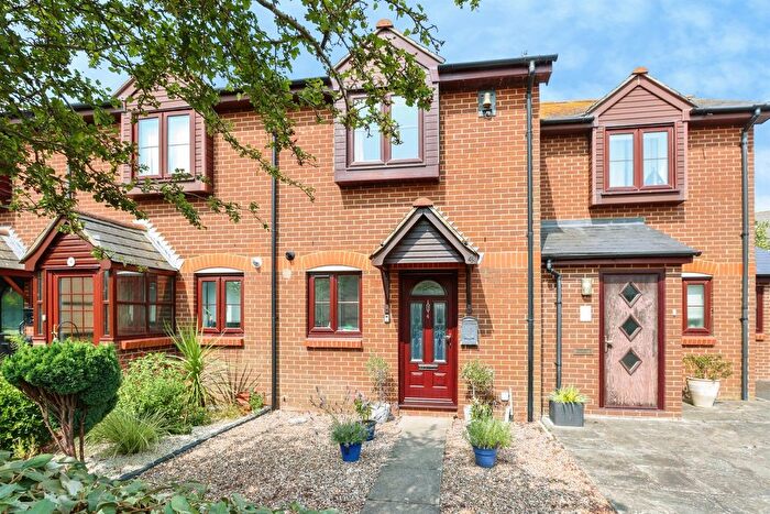2 Bedroom Terraced House For Sale In Colborne Close, Poole, BH15