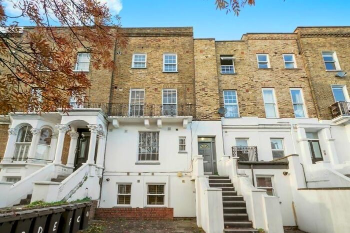 1 Bedroom Flat To Rent In Hanley Road, Finsbury Park, London, N4