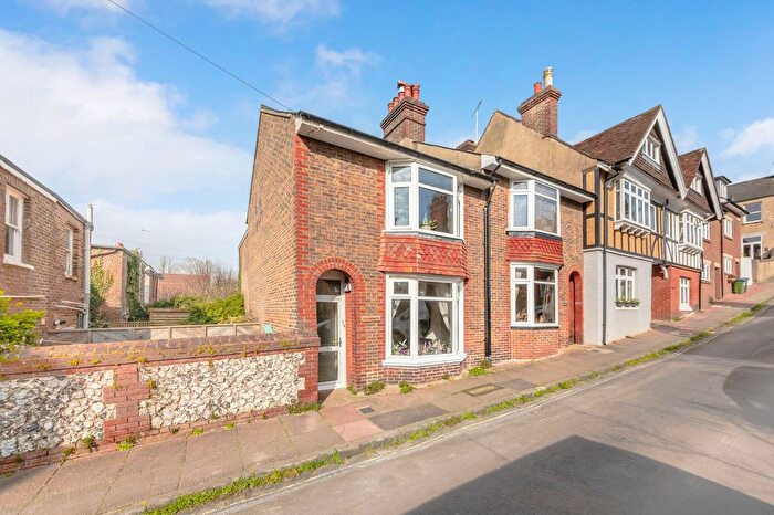 3 Bedroom End Of Terrace House For Sale In Toronto Terrace, Lewes, BN7