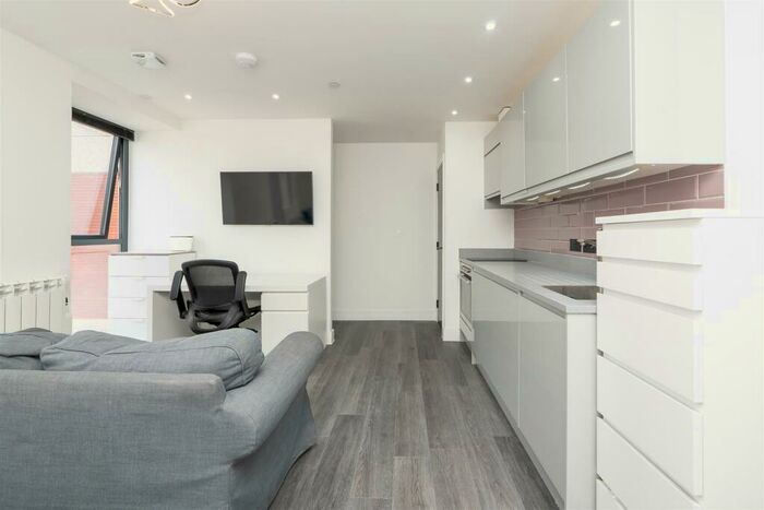 Apartment To Rent In Baldwin Street, Bristol, BS1