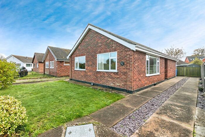 2 Bedroom Detached Bungalow For Sale In Greenacre Crescent, Lowestoft, NR32