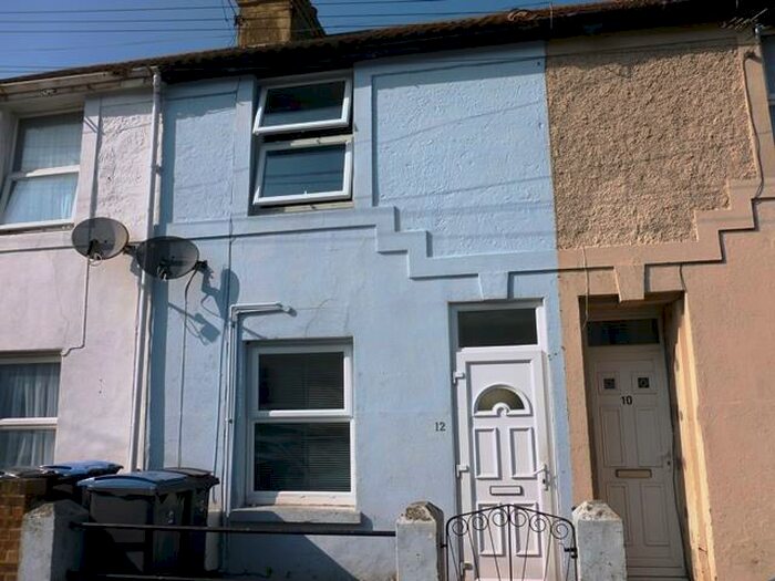 2 Bedroom Terraced House To Rent In Wyndham Road, Dover, CT17