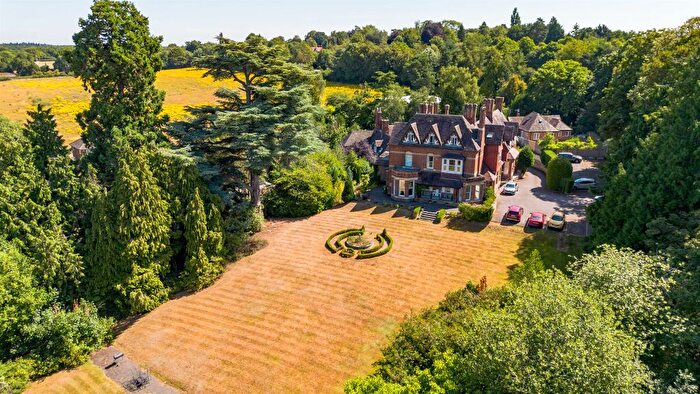 2 Bedroom Flat For Sale In Sandy Lane, Blackdown, Leamington Spa, CV32