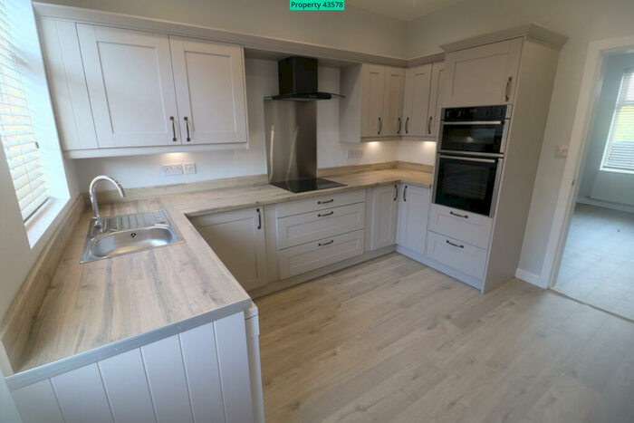 2 Bedroom End Of Terrace House To Rent In School Street, Bamber Bridge, Preston, PR5