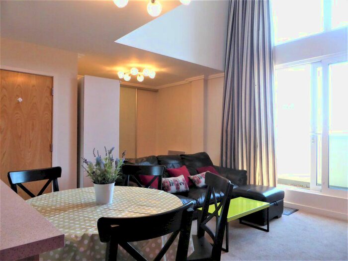 3 Bedroom Flat To Rent In Horsted Court -, P12