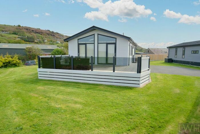 3 Bedroom Mobile/park Home For Sale In Nefyn, Pwllheli, LL53