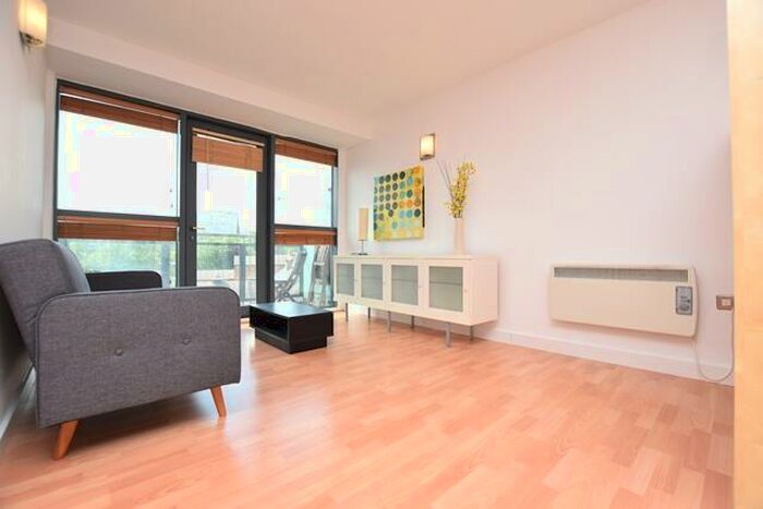 2 Bedroom Apartment To Rent In West One Aspect, Cavendish Street, S3