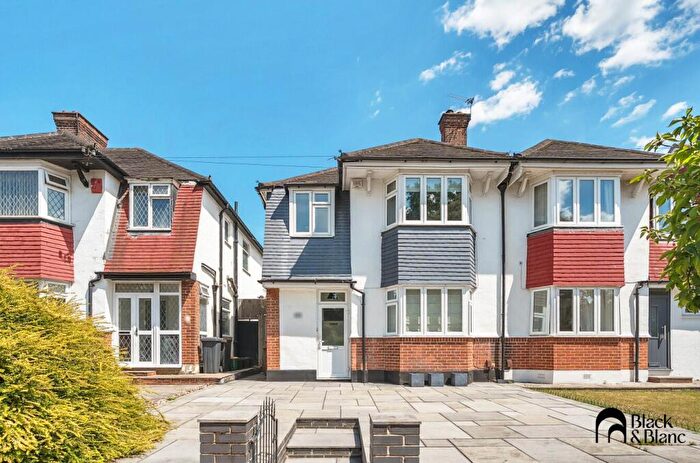 3 Bedroom Semi Detached House For Sale In Village Way, Beckenham, BR3