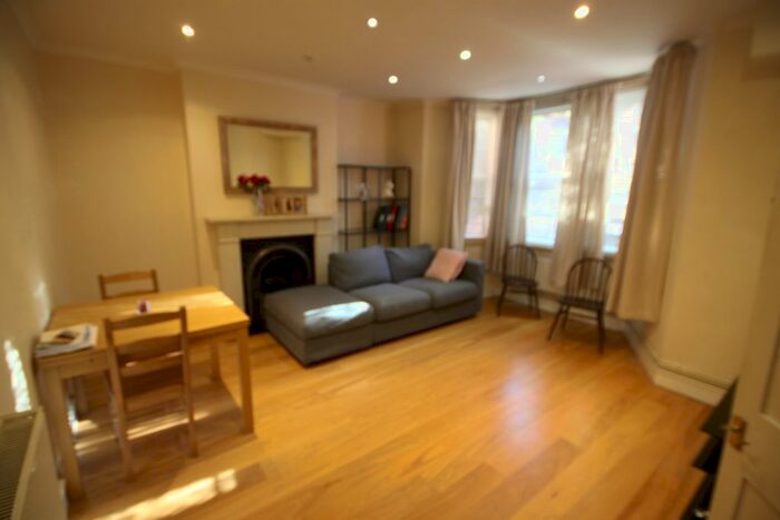 1 Bedroom Flat To Rent In St Johns Park, Blackheath SE3