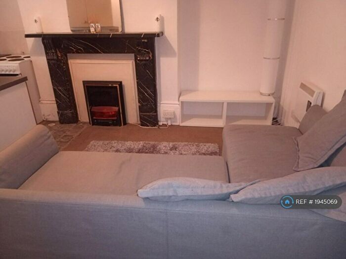 1 Bedroom Flat To Rent In St James, Exeter, EX4