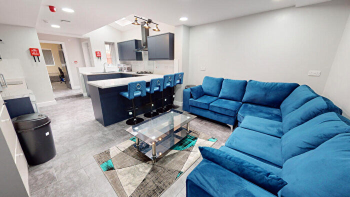 6 Bedroom Terraced House To Rent In Teignmouth Road, B29