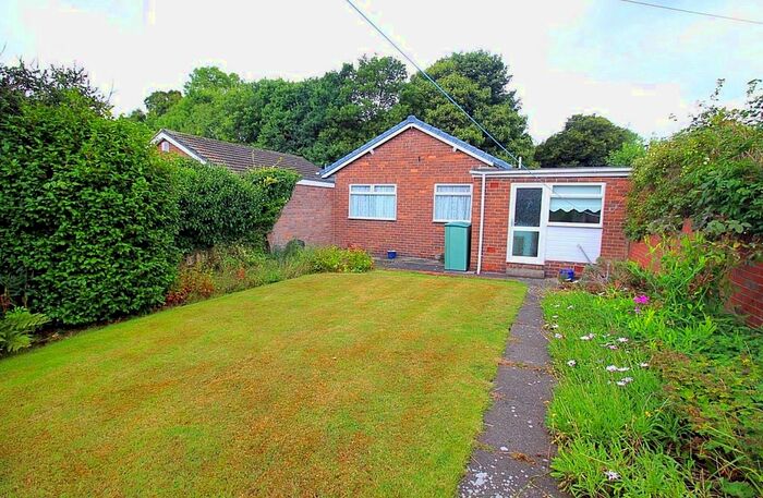 2 Bedroom Bungalow To Rent In Arundel Drive, Newcastle Upon Tyne, Tyne And Wear, NE15