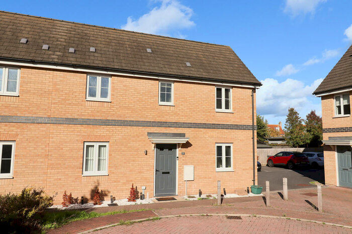 3 Bedroom Semi-Detached House For Sale In Hares Close, Kesgrave, IP5