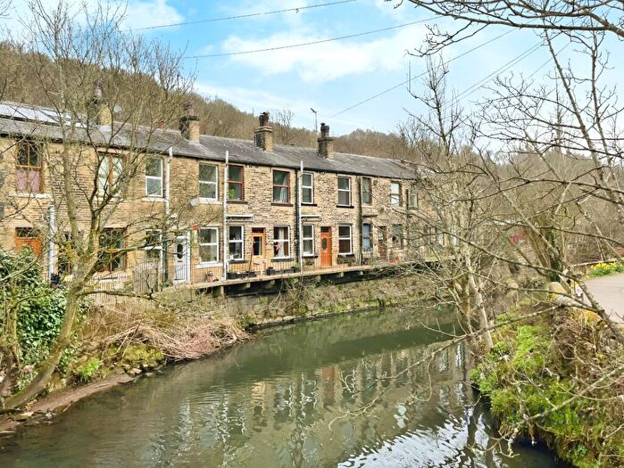 1 Bedroom Terraced House For Sale In Woodland View, Hebden Bridge, HX7