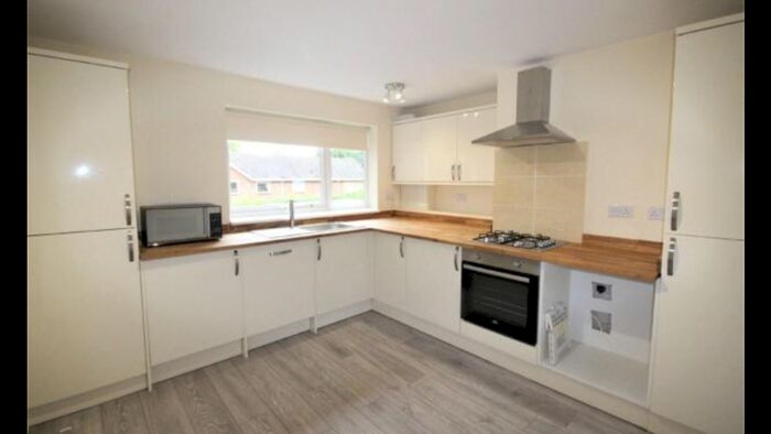 3 Bedroom Flat To Rent In South Park Court, South Park, Gerrards Cross, Bucks SL9