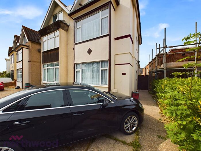 5 Bedroom Semi-Detached House To Rent In High Street, Walton-on-the-Naze, CO14