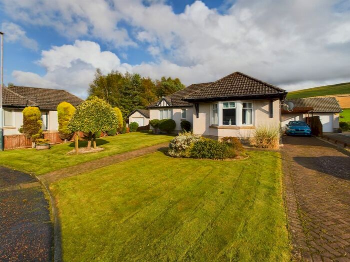 4 Bedroom Detached House For Sale In , Kinpurnie Gardens, Newtyle, Perthshire, PH12