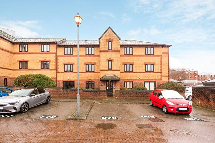1 Bedroom Flat For Sale In Somerset Street, Redcliffe, BS1