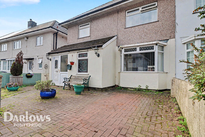 3 Bedroom Semi-Detached House For Sale In Heol Tymaen, Pontypridd, CF37