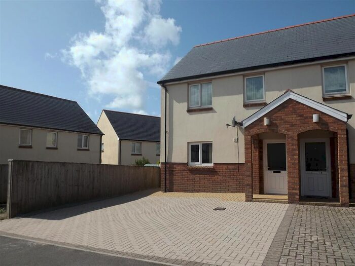 3 Bedroom Semi-Detached House To Rent In Derwent Avenue, Steynton, Milford Haven, SA73