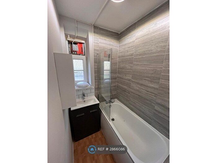 1 Bedroom Flat To Rent In Arden House, London, N1