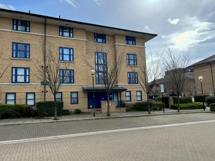 1 Bedroom Flat To Rent In North Row, Milton Keynes, MK9
