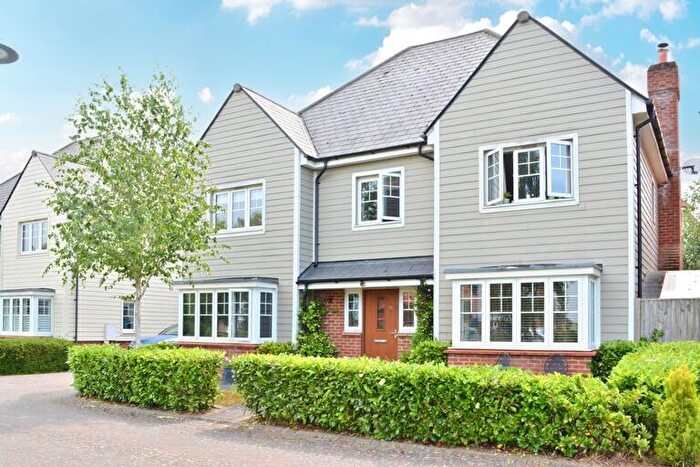 5 Bedroom Detached House To Rent In Kilnwood Close, Faygate, RH12