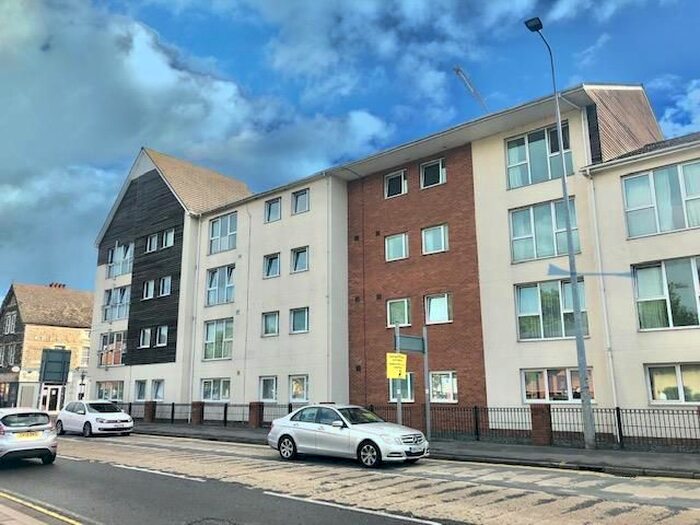 2 Bedroom Flat To Rent In Blackweir Terrace, Cathays, Cardiff, CF10