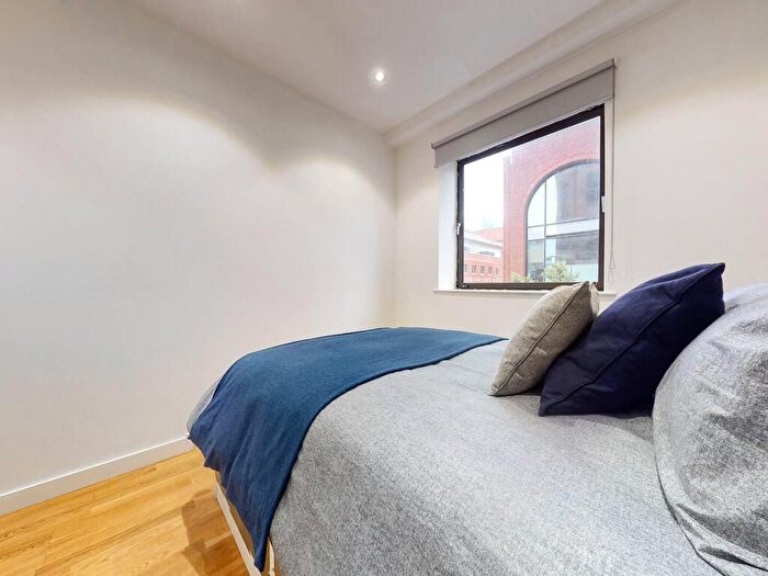 2 Bedroom Flat To Rent In Peckham Hill Street, London, SE15