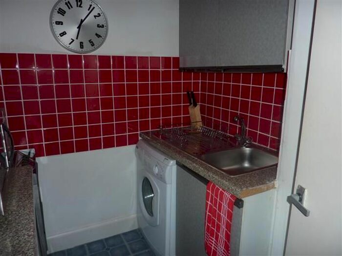 1 Bedroom Flat To Rent In Angle Park Terrace, Dalry, Edinburgh, EH11