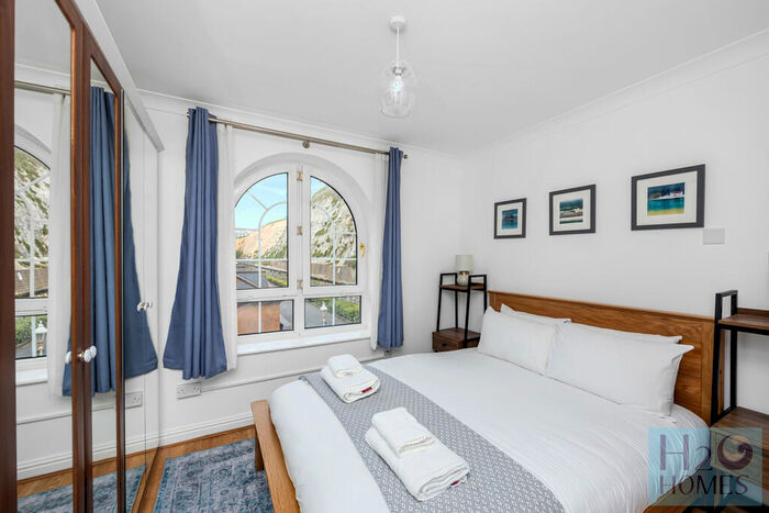 1 Bedroom Apartment To Rent In Mariners Quay, BN2