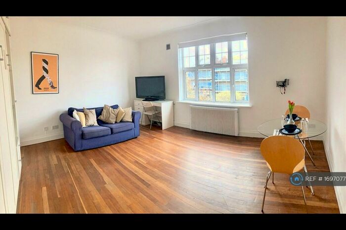 Studio To Rent In Haverstock Hill, London, NW3
