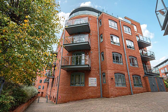 2 Bedroom Apartment To Rent In Walton Well Road, Jericho, OX2